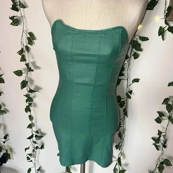 Edikted Corset Style Dress NWT - Picture 2 of 5